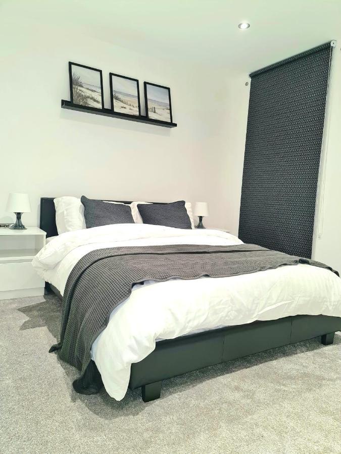 Remarkable 1-Bedroom Apartment in Salford Manchester Eksteriør billede