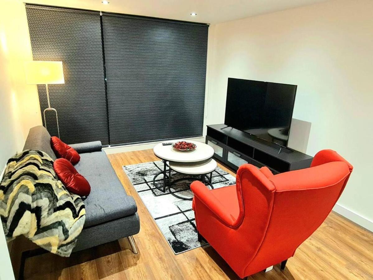 Remarkable 1-Bedroom Apartment in Salford Manchester Eksteriør billede